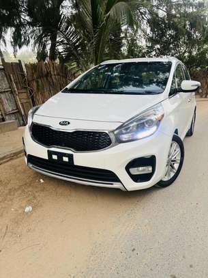 Kia rondo image 8