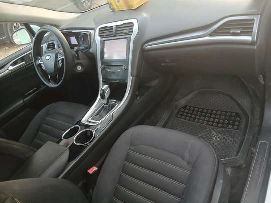 Ford fusion essence automatique image 5