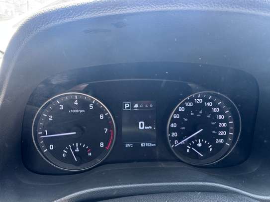 Hyundai Elantra 2017 automatique essence image 13