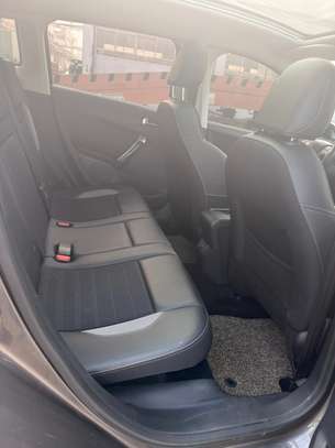 PEUGEOT 2008 2017 image 8