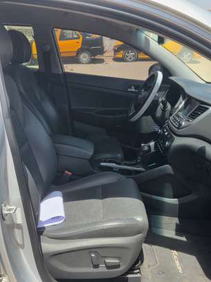 Hyundai Tucson limited 1,6T image 9