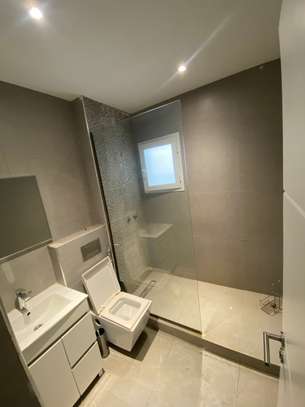 Magnifique appartement virage cité biagui image 4