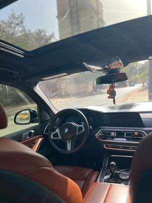 Bmw x7 2022 image 10