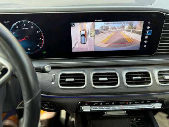 Mercedes-Benz GLC350 2020 image 11
