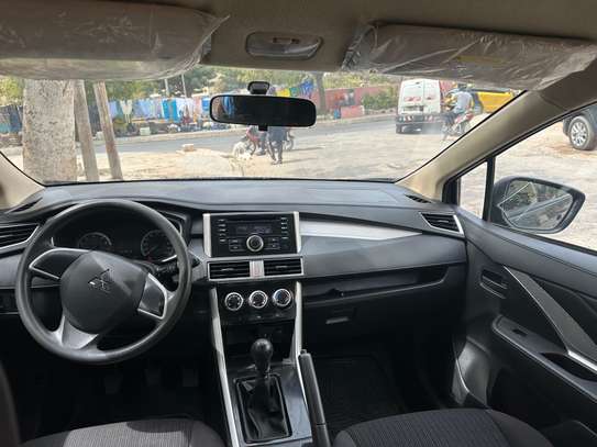 Mitsubishi xpander 2023 image 11