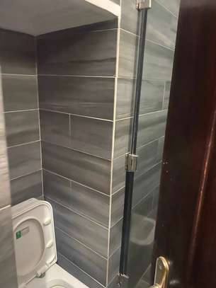 Appartement à vendre à la Cité Mbackiyou Faye Mamelles image 9