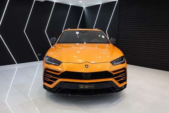 Lamborghini urus 2021 image 1