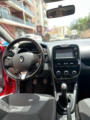 Renault clio 2016 image 6