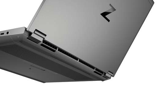 HP ZBook Fury 15.6 G8 i7-11850 - 32GB - 1TB image 1