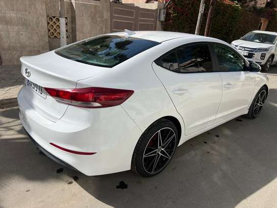 Hyundai elantra 2017 image 6