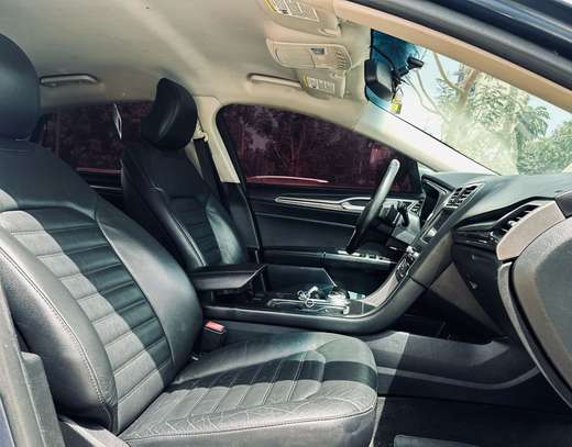 Ford fusion 2018 image 3