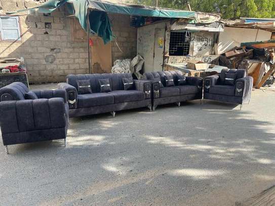 Salon de 7places image 9