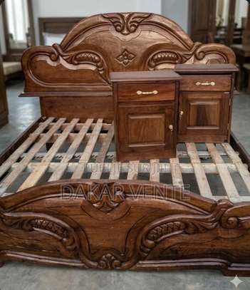 Lit 3 places avec les 2 commodes image 10