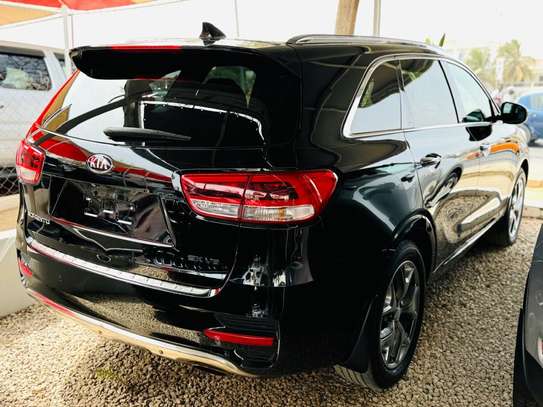 Kia sorento image 4