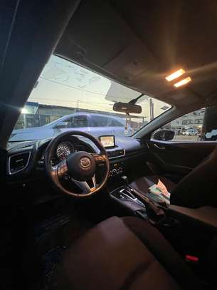 Location Mazda 3 Hatchback GT Sport 2016 image 9