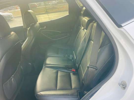 HYUNDAI SANTA FE 2018 image 10