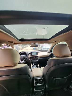 Hyundai santafe 2.0L image 6