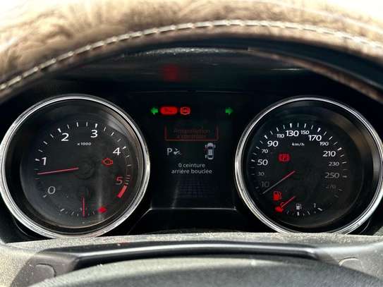 Renault latitude image 13