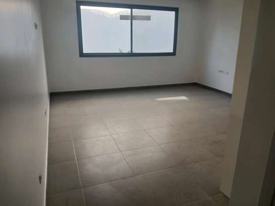 une duplex 5 chambres mermoz image 1