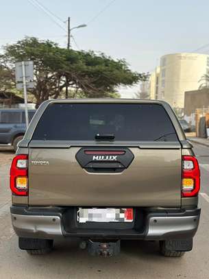 TOYOTA HILUX 2022 image 1