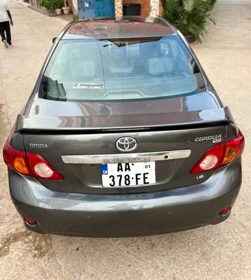 Toyota corolla image 3