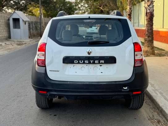 Renault Duster 2017 image 9