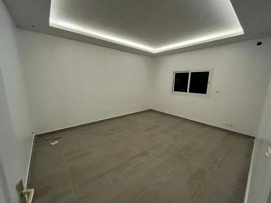 Appartement à louer a yoff cité Biagui image 7
