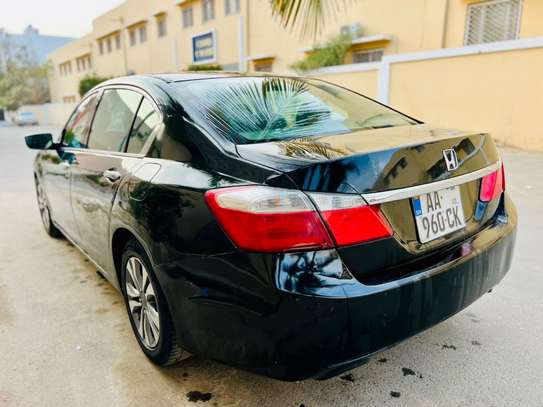 Honda Accrod image 2