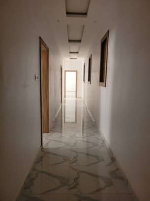 Trois chambres à louer par mois image 10