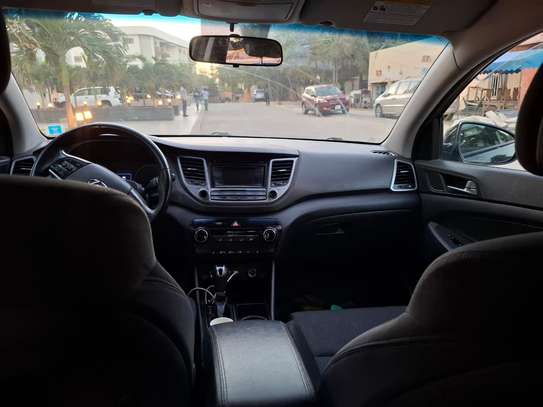 HYUNDAI TUCSON 2016 image 4