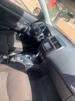 Mitsubishi rvr image 6