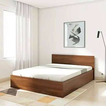 Lit en bois image 2