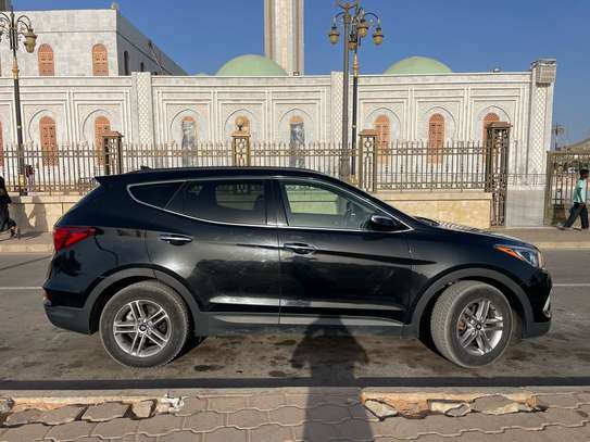 Hyundai santafe 2018 image 2