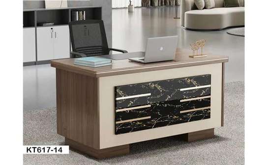 Table Bureau en Bois Élégant 1m40 image 3