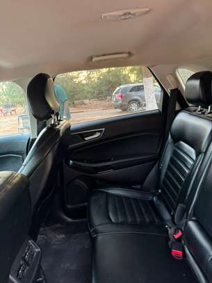 Je vend ma ford edge 2019 automatic essence image 2
