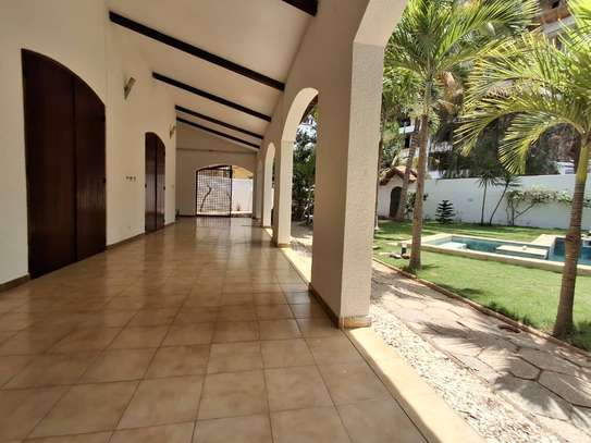 LOCATION d’une villa aux Almadies image 11