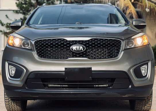 Kia Sorento image 2