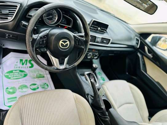 Mazda 3 image 6
