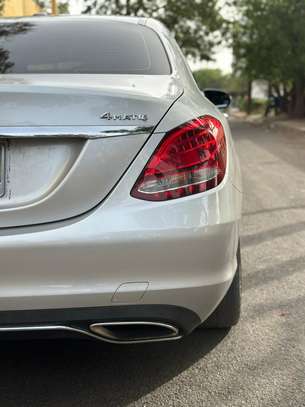 Mercedes c300 2016 image 11