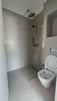 appartement 3 chambres salon aux Almadies image 5
