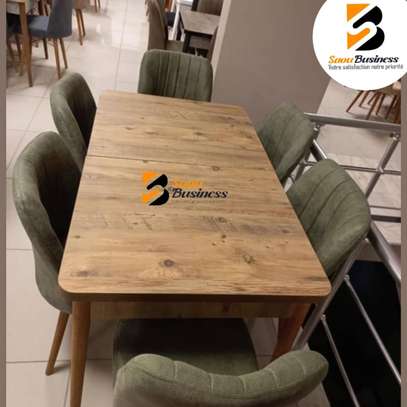 TABLE À MANGER 6 PLACES EXTENSIBLES image 3