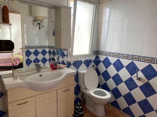 Villa de 500m2 à louer au lac rose image 5