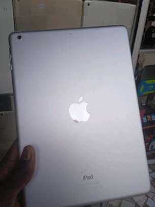 iPad Air 32gb image 7