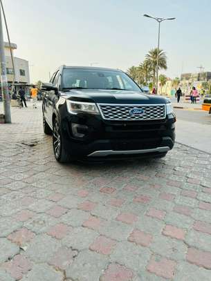 Ford Explorer Limited 2017 image 2