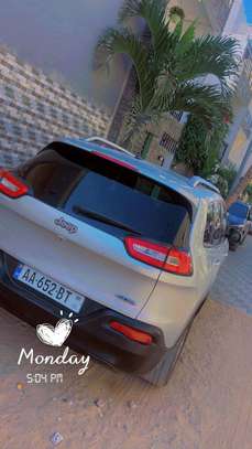 Location voiture jeep 2016 image 1