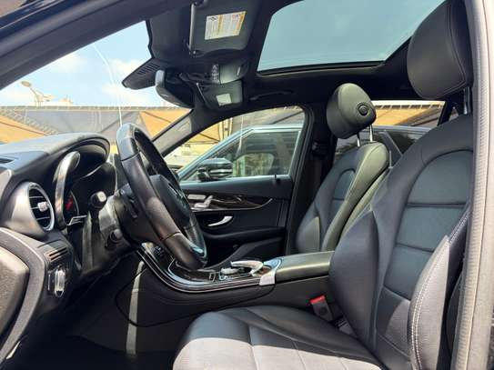 Mercedes GLC 300 4MATIC SUV noir automatique image 9