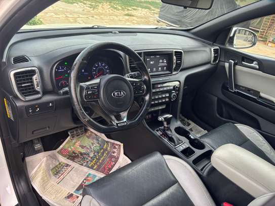 KIA SPORTAGE E X image 11