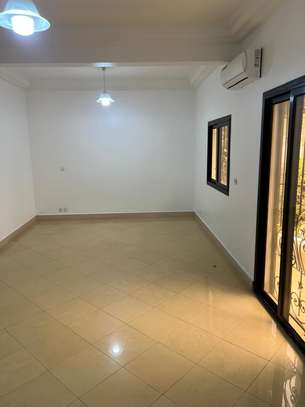 Villa R+1 à louer à Mermoz image 11