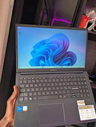 Asus vivobook i5 13th gen / SSD 512gb / 16gb ram image 2