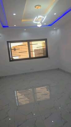 À louer, appartement rez-de-chaussée image 15